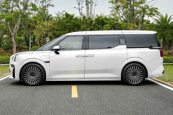 Zeekr 009 ME Full Size Chinese Electric MPV 822KM Long Battery Life