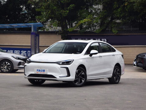 BEIJING EU5 Electric Compact Car 4 Door 5 Seat For Ride Hailing