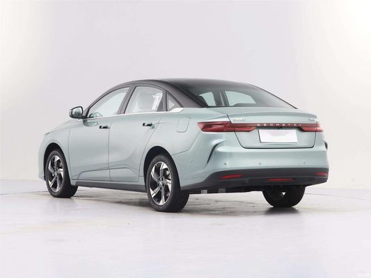 Geely Geometry G6 Chinese Electric Sedan 410KM-500KM Suitable For UBER