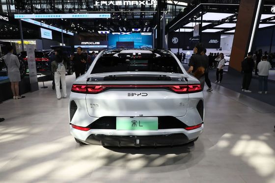 BYD's New Generation Pure Electric SUV SONG L 550KM-662KM Range Interior Look