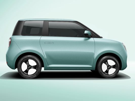 2024 Changan lumin, range 205km-301km. Small electric car for urban commuting. Supports fast charging and cheap