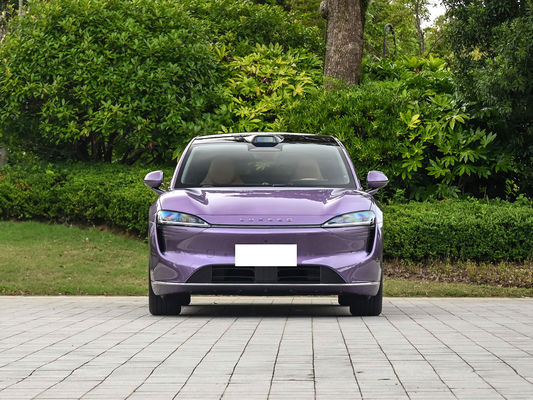 Huawei Luxeed R7 . China's most advanced smart car, with a pure electric range of up to 802KM! China's high-end electric car